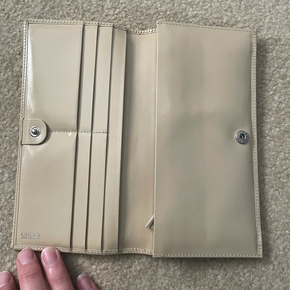 Gucci patent leather logo wallet - Picture 5 of 9